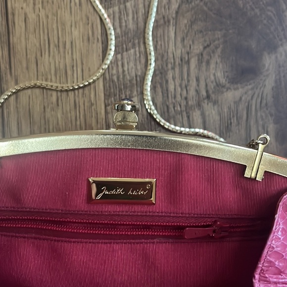 Judith Leiber Woman’s Pink and Gold Clutch with Chain - Picture 6 of 7